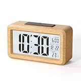 HERMIC Sveglia in Legno – Orologio LCD con Sensore di Luce Automatico, Retroilluminazione, Formato 12/24 Ore e Cassa in Faggio – Design Elegante per Camera da Letto o Soggiorno